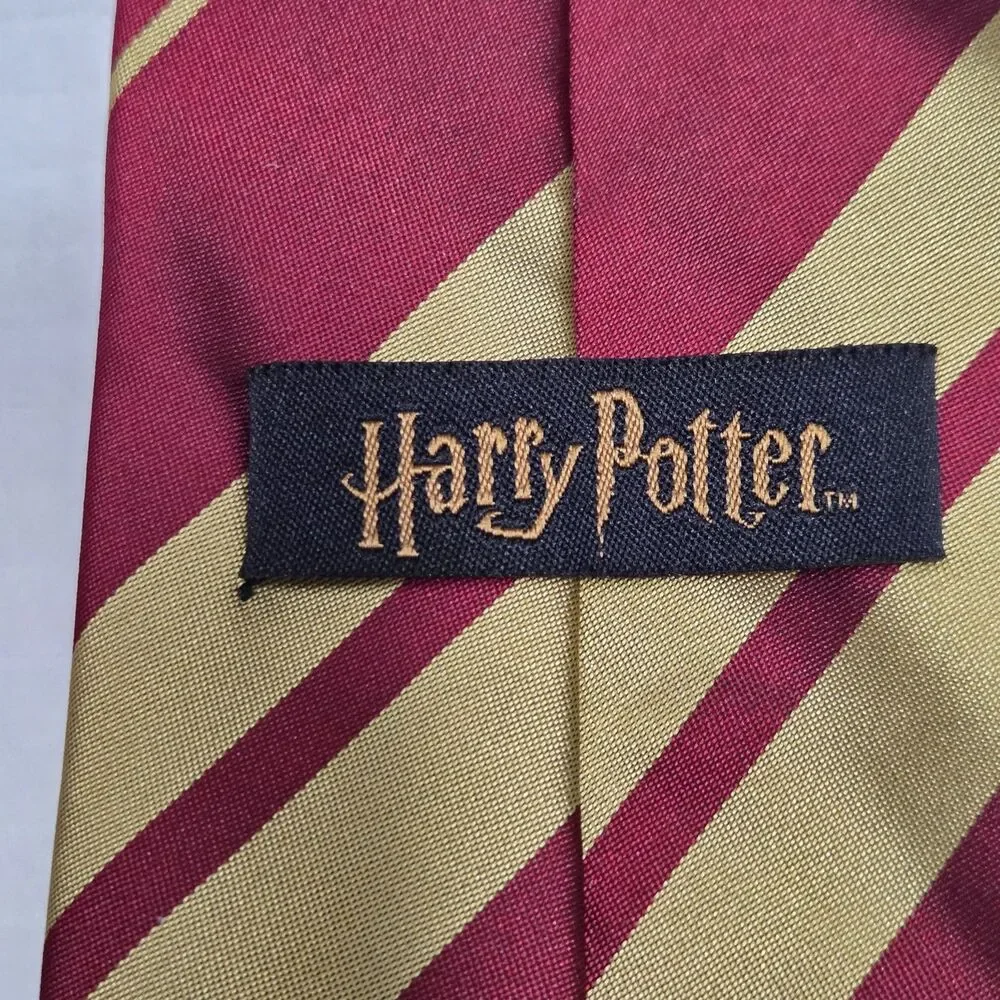 Harry Potter Gryffindor Crest Necktie, 100% Polyester, Warner Bros Entertainment